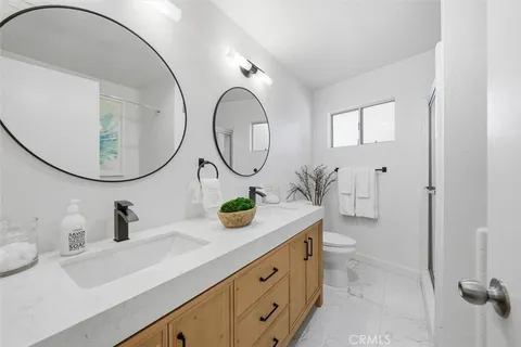 $959,000 | 222 7th Street, Unit 202, Santa Monica, CA 90402