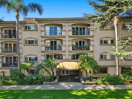 $959,000 | 222 7th Street, Unit 202, Santa Monica, CA 90402