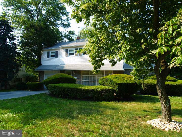 324 Golf Hills Road Havertown, PA 19083 - Photo 2 of 24 Gallery Image 2