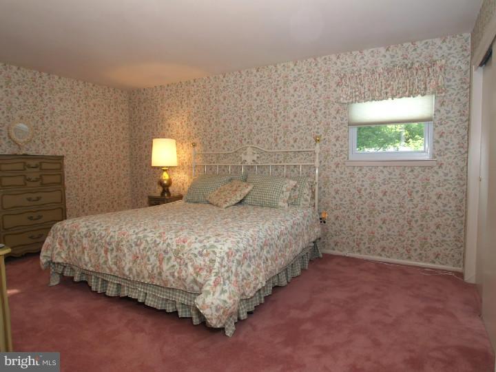 324 Golf Hills Road Havertown, PA 19083 - Photo 16 of 24 Gallery Image 16