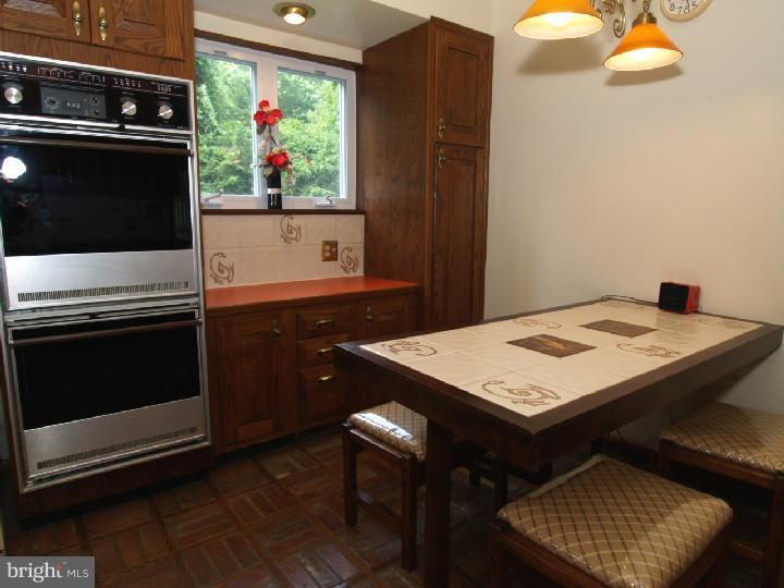324 Golf Hills Road Havertown, PA 19083 - Photo 9 of 24 Gallery Image 9