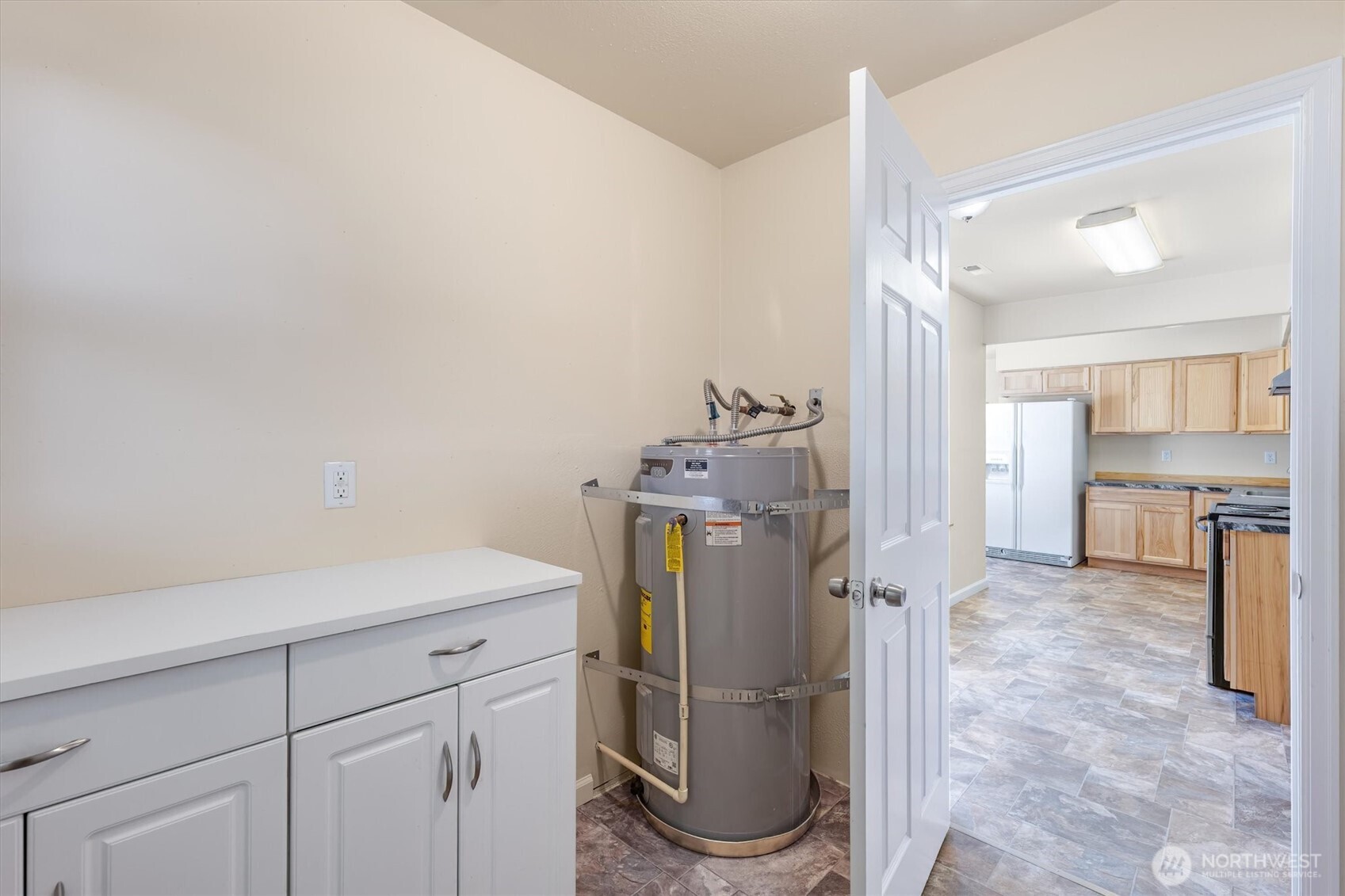 2938 Washington Way Longview, WA 98632 - Photo 15 of 21