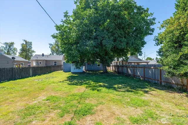 $360,000 | 2938 Washington Way, Longview, WA 98632