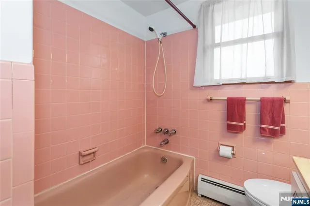 $649,000 | 407 Van Luyn Terrace, Saddle Brook, NJ 07663