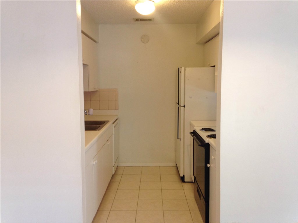 500 East Riverside Drive, Unit 211 Austin, TX 78704 - Photo 3 of 23
