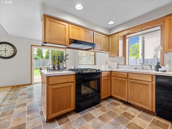 $421,000 | 1961 Cuckoo Court Northwest, Salem, OR 97304