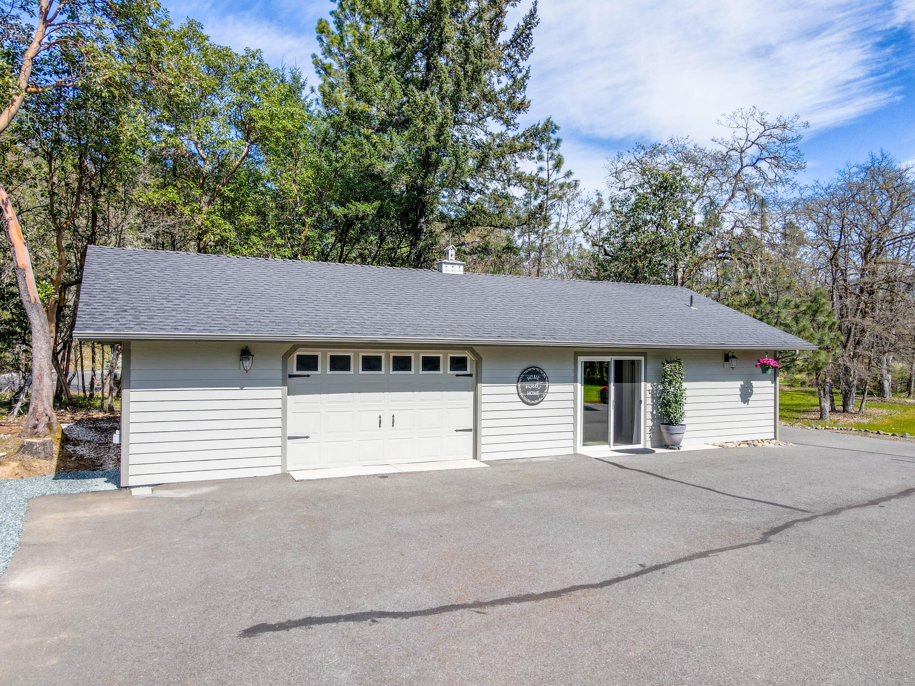 185 Starflower Way Merlin, OR 97532 - Photo 42 of 62