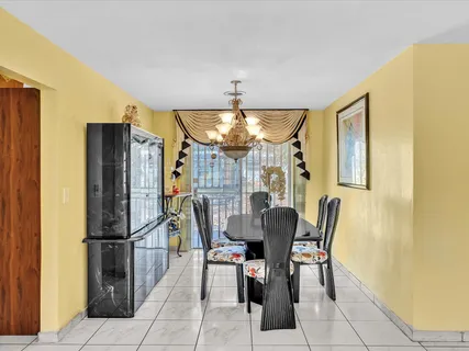 $548,900 | 2285 Northwest 195th Street, Miami Gardens, FL 33056