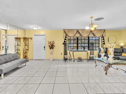 $548,900 | 2285 Northwest 195th Street, Miami Gardens, FL 33056