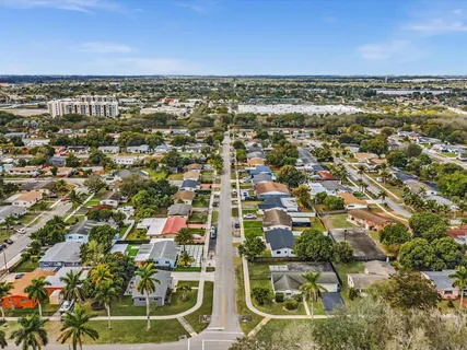 $548,900 | 2285 Northwest 195th Street, Miami Gardens, FL 33056