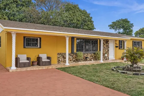 $548,900 | 2285 Northwest 195th Street, Miami Gardens, FL 33056