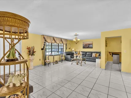 $548,900 | 2285 Northwest 195th Street, Miami Gardens, FL 33056