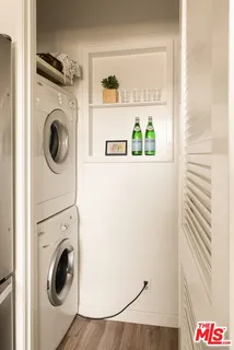 $500,000 | 3641 Kalsman Drive, Unit 4, Los Angeles, CA 90016