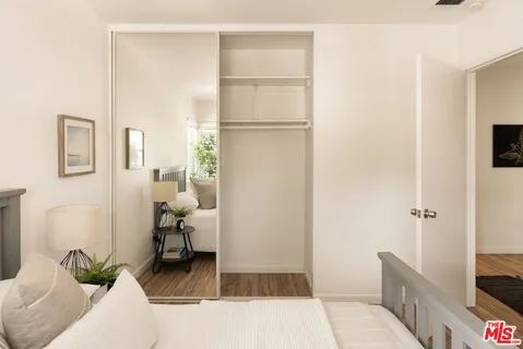 $500,000 | 3641 Kalsman Drive, Unit 4, Los Angeles, CA 90016