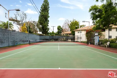 $500,000 | 3641 Kalsman Drive, Unit 4, Los Angeles, CA 90016