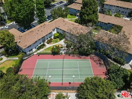 $500,000 | 3641 Kalsman Drive, Unit 4, Los Angeles, CA 90016