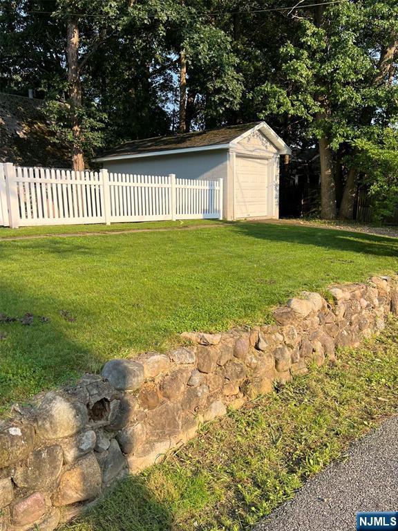 72 Ridgewald Avenue Waldwick, NJ 07463 - Photo 24 of 30 Gallery Image 24