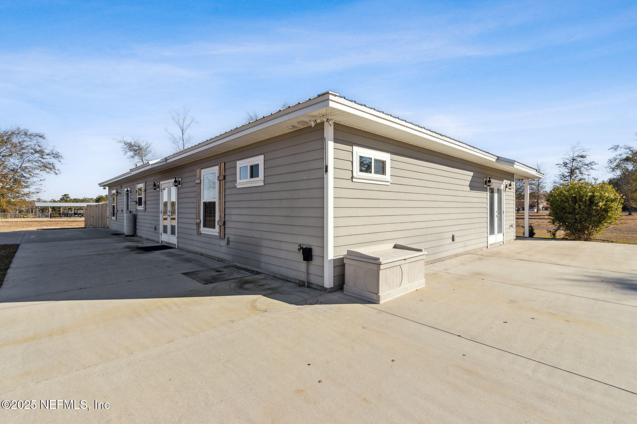 3303 Henry Lee Road Hilliard, FL 32046 - Photo 33 of 35 a view of a house with a snow