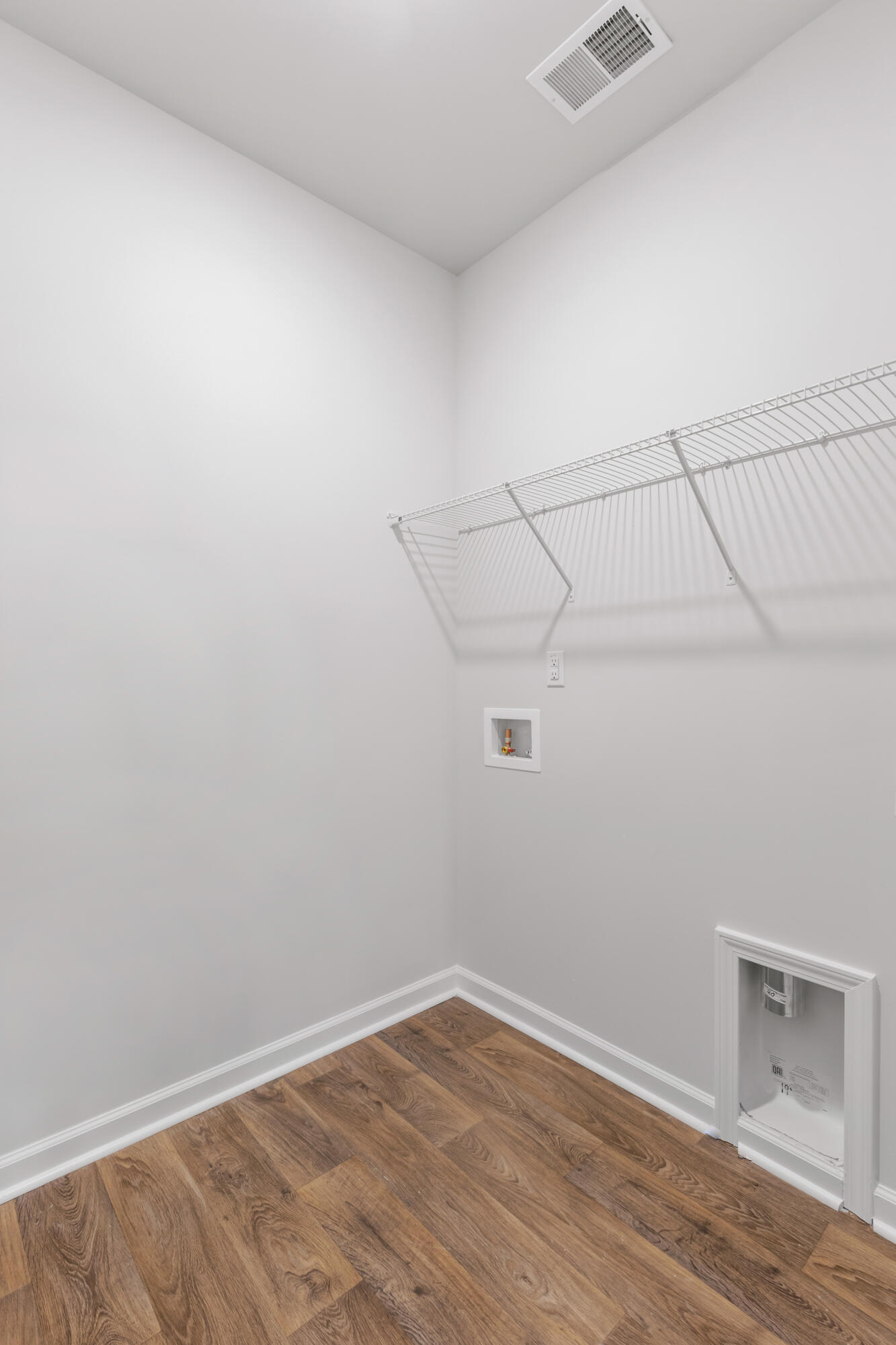 157 William Clark Boulevard Santee, SC 29142 - Photo 13 of 25 Cali Interior-9