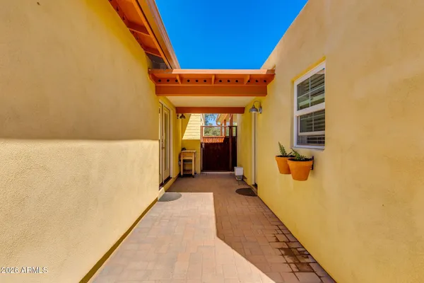 $699,999 | 1413 West Glenrosa Avenue, Phoenix, AZ 85013