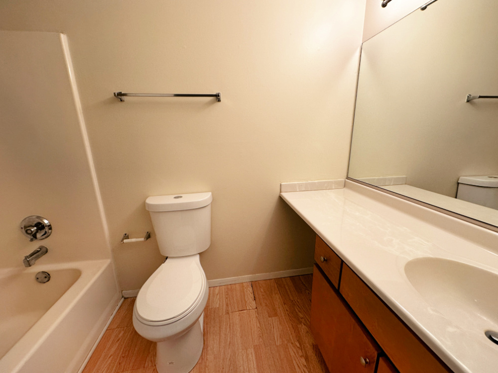 1360 Brook Street, Unit L St. Charles, IL 60174 - Photo 9 of 11