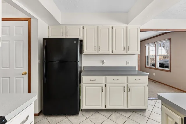 $395,000 | 9445 Treetop Drive, Galesburg, MI 49053