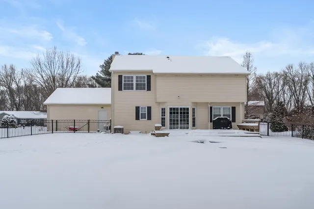 $395,000 | 9445 Treetop Drive, Galesburg, MI 49053