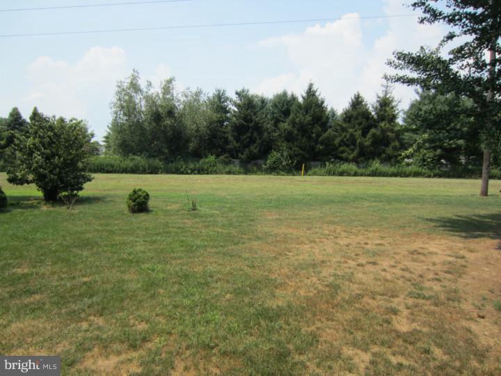 574 A Village Road West, Unit A Princeton Junction, NJ 08550 - Photo 3 of 23 Exterior Back