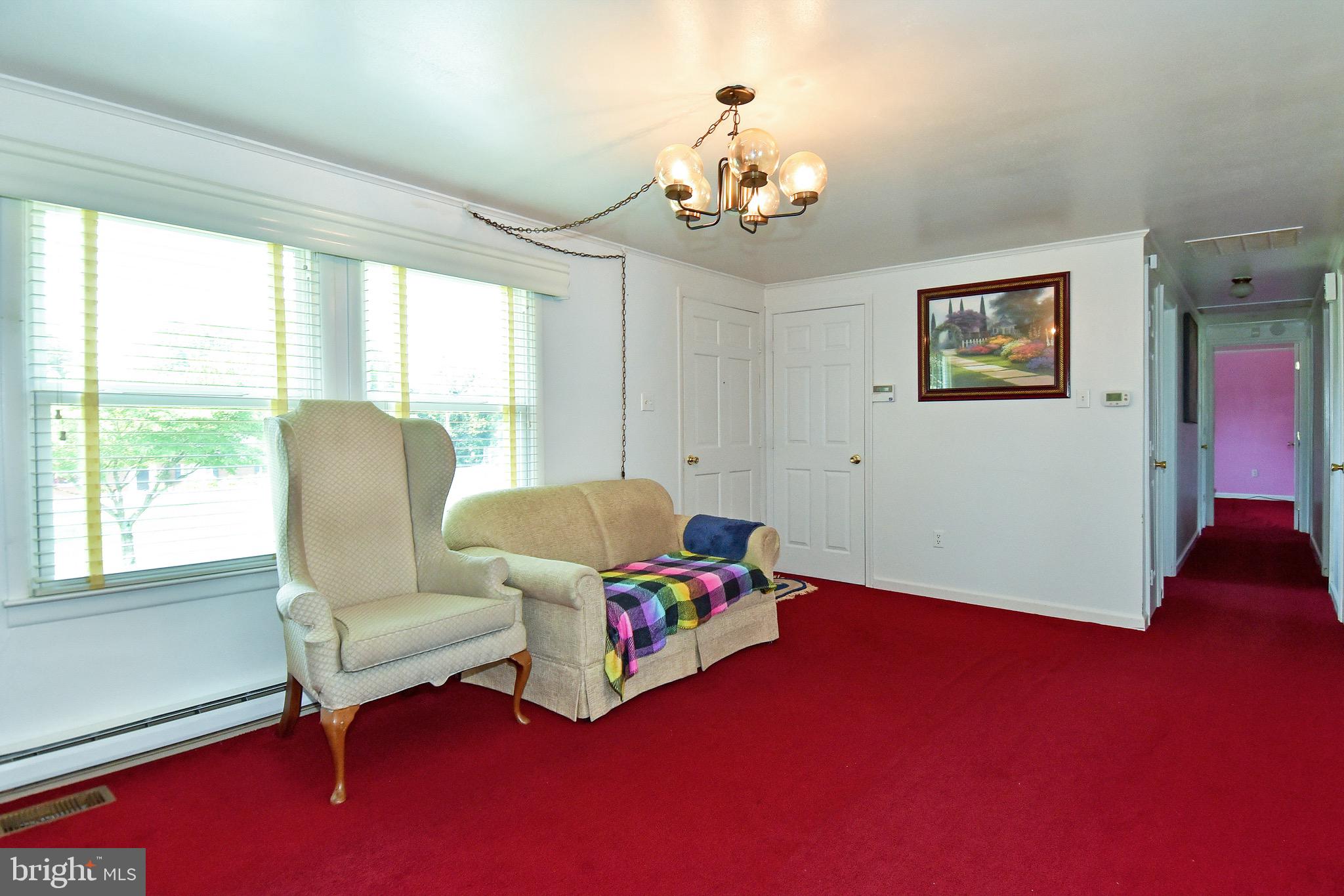 987 Ramoth Church Road Fredericksburg, VA 22406 - Photo 3 of 37 Living Room