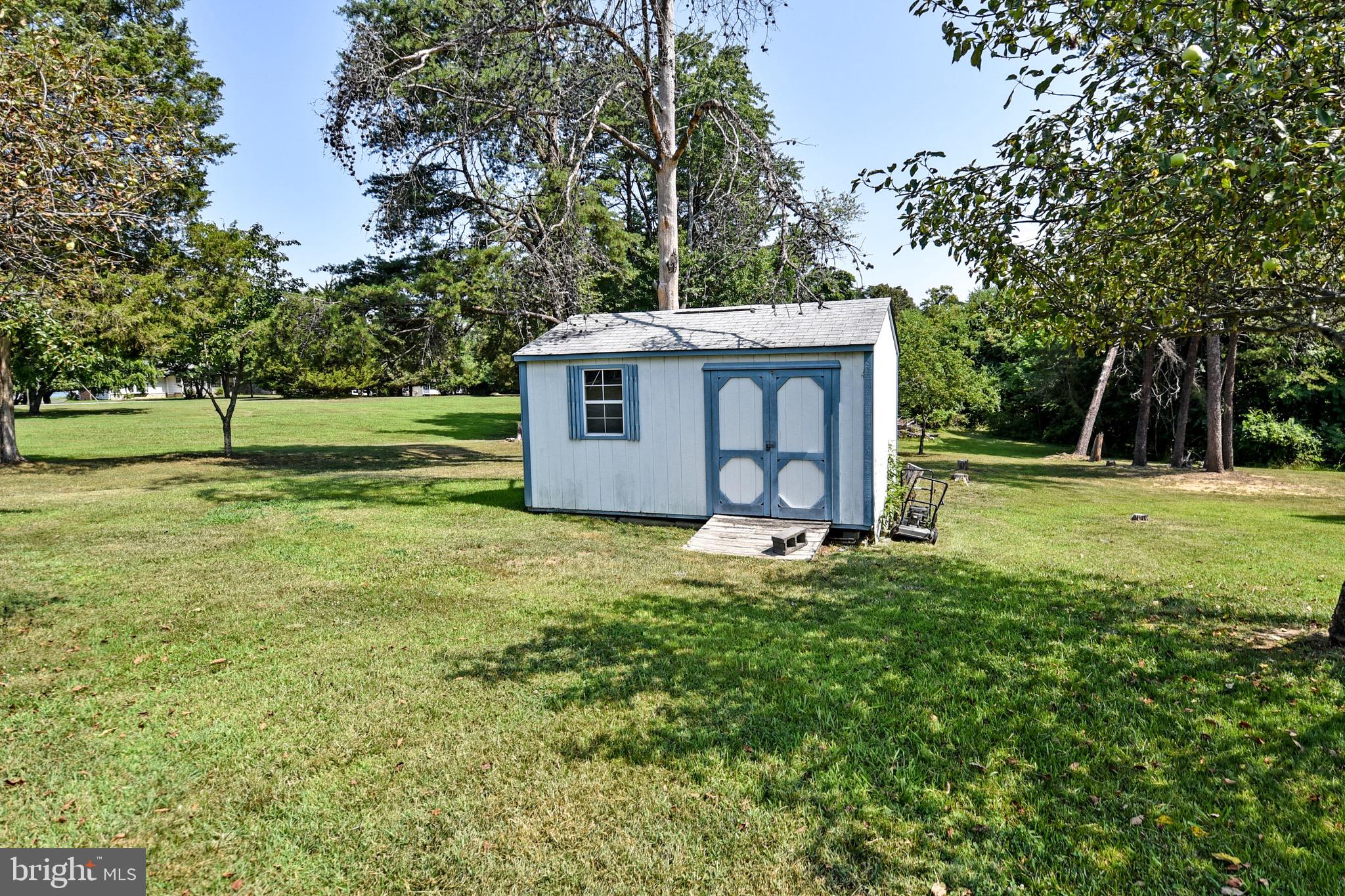 987 Ramoth Church Road Fredericksburg, VA 22406 - Photo 35 of 37 Shed