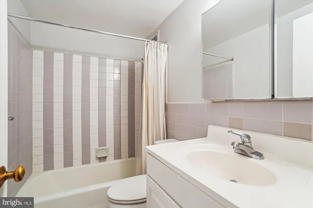 $245,000 | 2475 Virginia Avenue Northwest, Unit 315, Washington, DC 20037