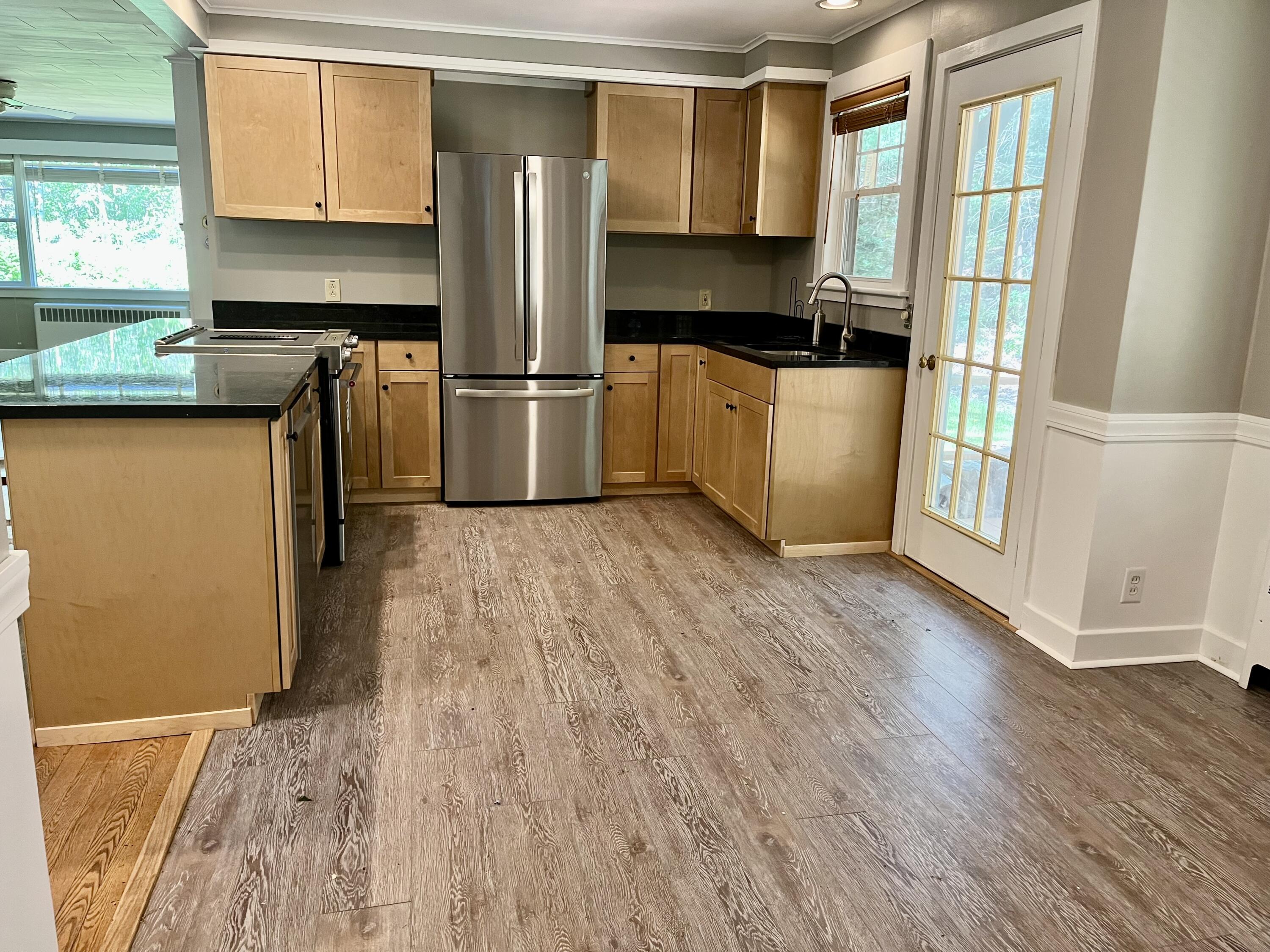 276 Sand Point Road Bar Harbor, ME 04609 - Photo 10 of 28 Kitchen