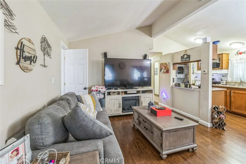 8221 Ilex, Unit 10 Fontana, CA 92335 - Photo 12 of 27