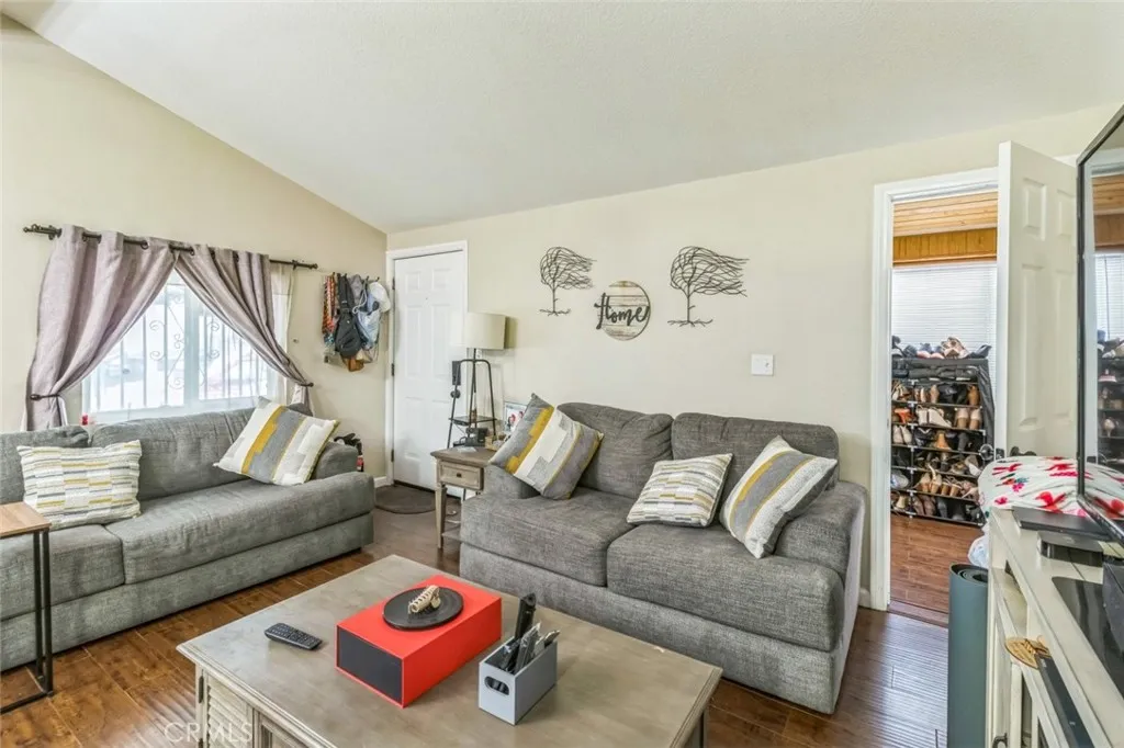 8221 Ilex, Unit 10 Fontana, CA 92335 - Photo 13 of 27