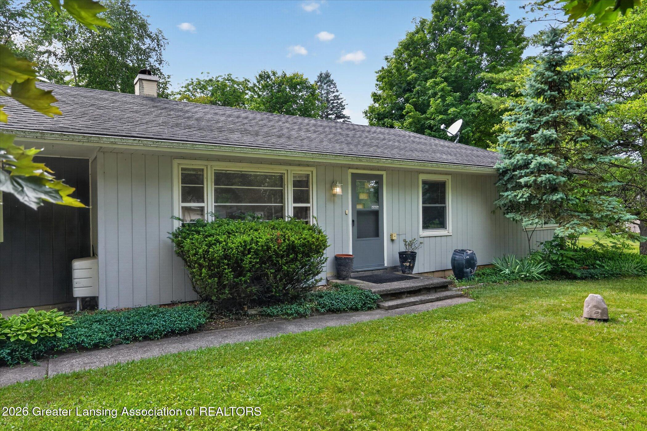 12419 East Greenfield Road Lansing, MI 48917 - Photo 5 of 46 05-12419-E-Greenfield-Rd-Lansing-WindowS