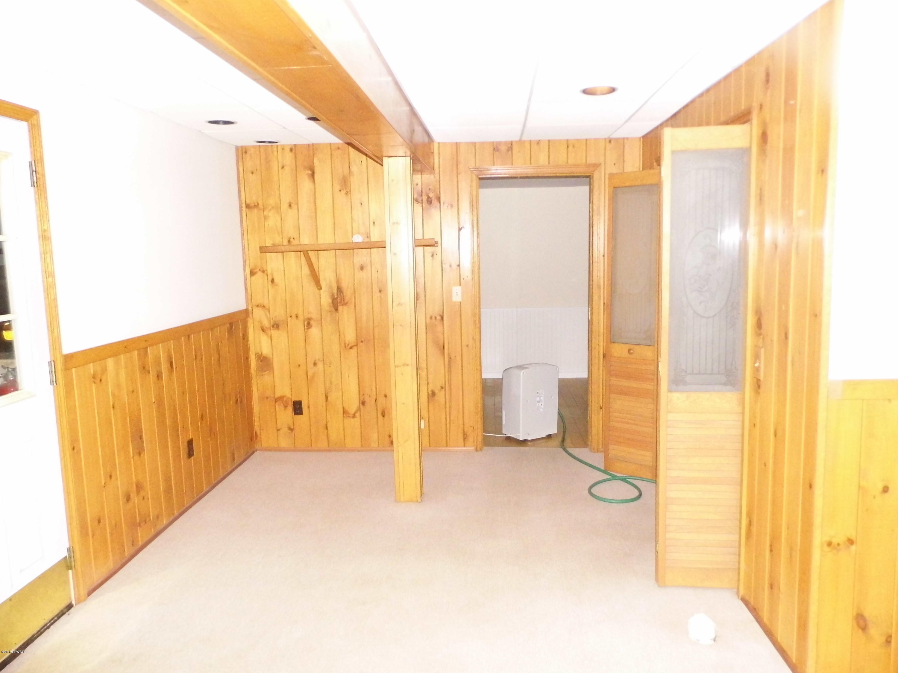 115 Sebring Road Dickson City, PA 18519 - Photo 19 of 23 SANY4696