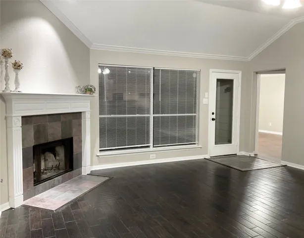 $2,500 | 43 North Merryweather Circle, The Woodlands, TX 77384