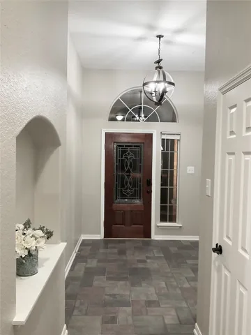 $2,500 | 43 North Merryweather Circle, The Woodlands, TX 77384