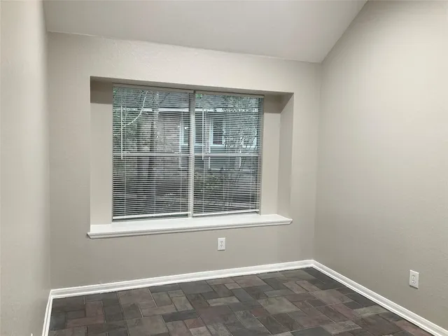 $2,500 | 43 North Merryweather Circle, The Woodlands, TX 77384