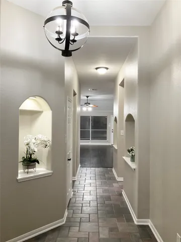 $2,500 | 43 North Merryweather Circle, The Woodlands, TX 77384