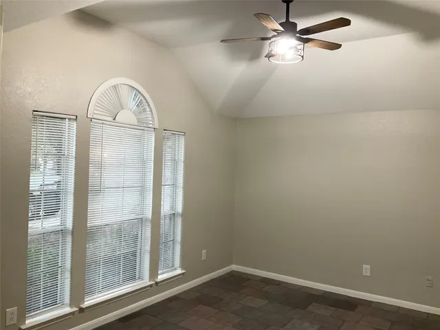 $2,500 | 43 North Merryweather Circle, The Woodlands, TX 77384