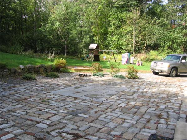 230 Newell Road Holden, MA 01520 - Photo 19 of 23 Gallery Image 19