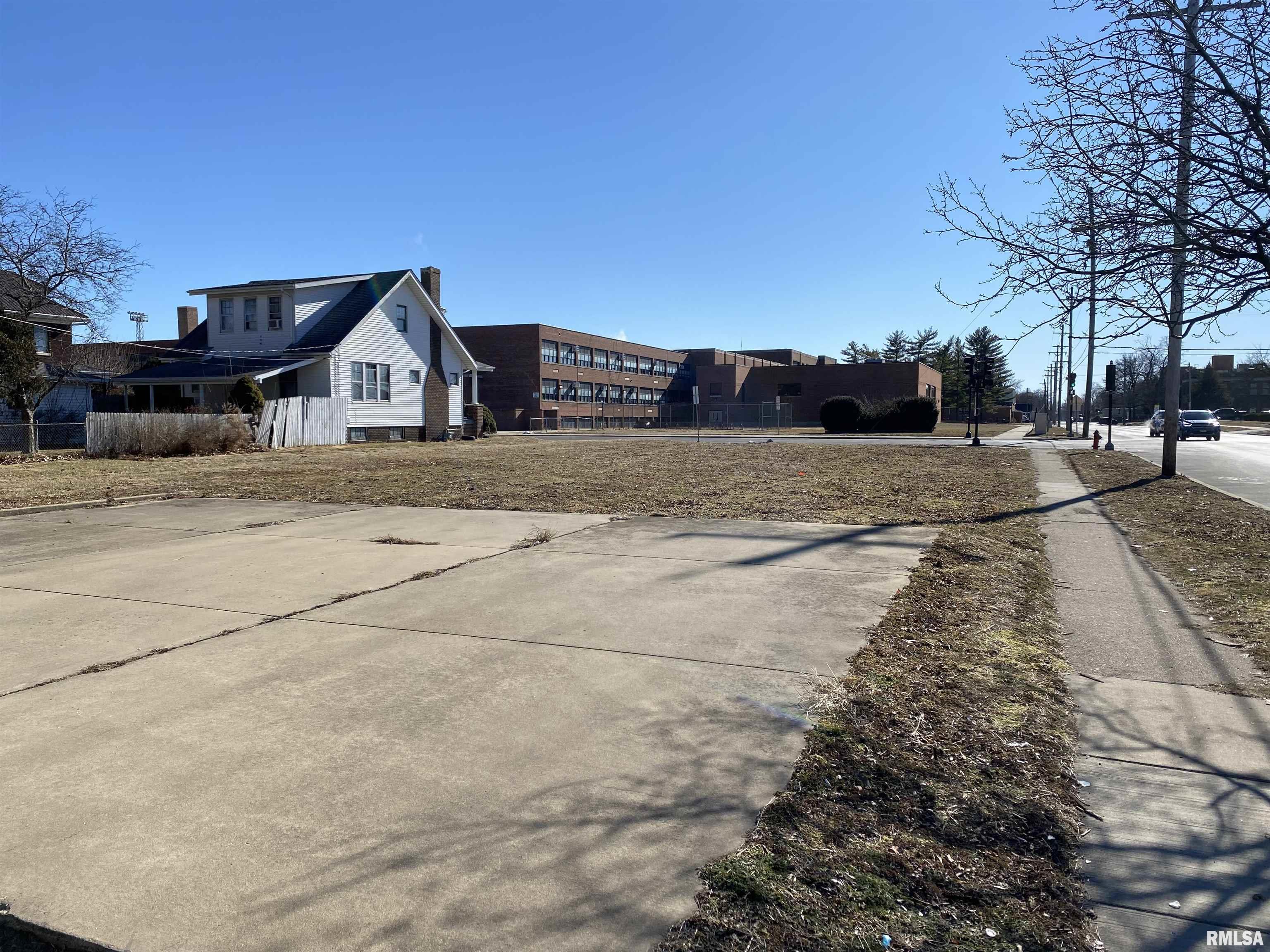 1101 East Converse Street Springfield, IL 62702 - Photo 4 of 6