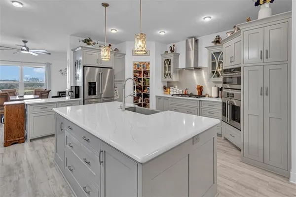 $1,049,000 | 8944 Southpoint Drive, Richmond, MO 64085