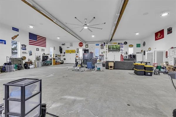 $1,049,000 | 8944 Southpoint Drive, Richmond, MO 64085