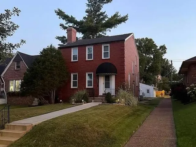 $465,000 | 6544 Marquette Avenue, St. Louis, MO 63139