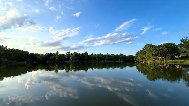 $45,000 | 26 Shady Lane, Linn Valley, KS 66040