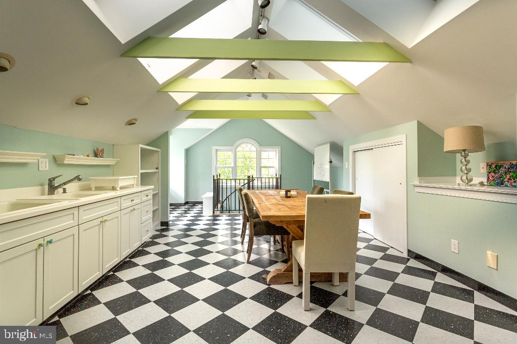 613 St Andrews Road Philadelphia, PA 19118 - Photo 11 of 14 Gallery Image 11