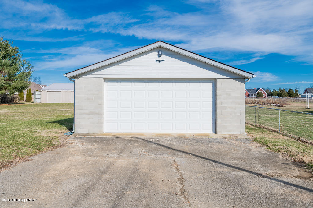 2634 Zoneton Road Shepherdsville, KY 40165 - Photo 31 of 39 Detached Garage