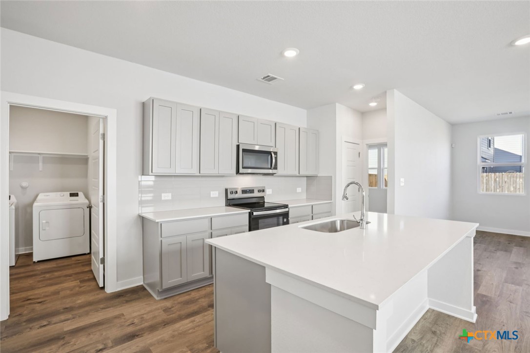 144 Cutleaf San Marcos, TX 78666 - Photo 2 of 35